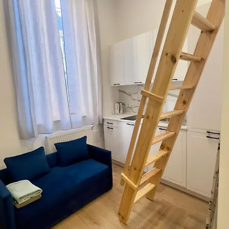 With A Mezzanine In The Center Познань